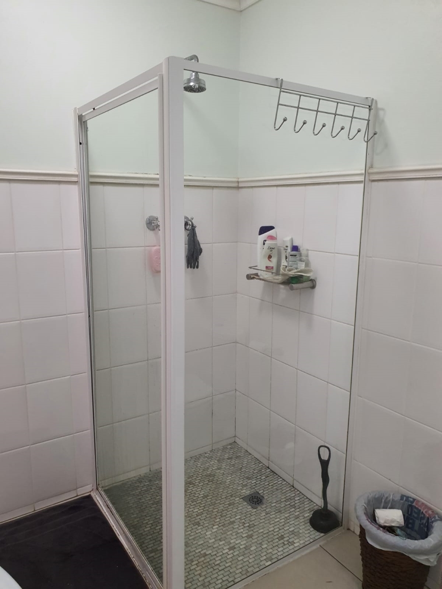 5 Bedroom Property for Sale in Gonubie North Eastern Cape